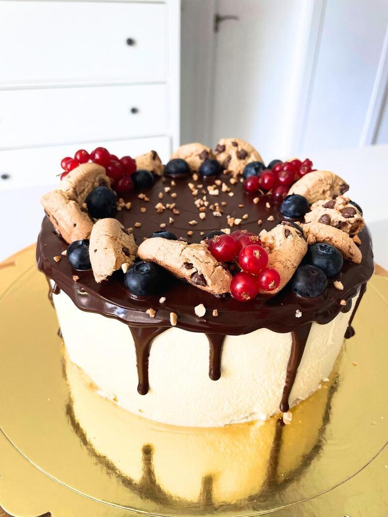 Tarta de nata con frutas | Sabor y Salud, image size:800x1066